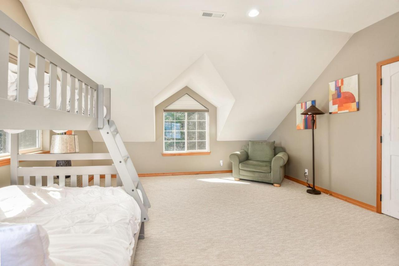 Moosewood Haven - Ideal Lakeside Retreat Sagle Екстер'єр фото